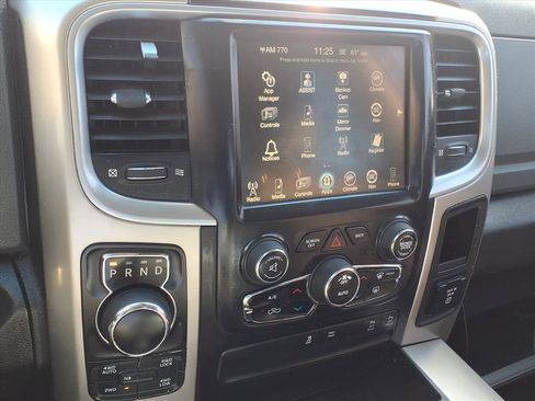 Used 2017 RAM 1500 Big Horn image 12