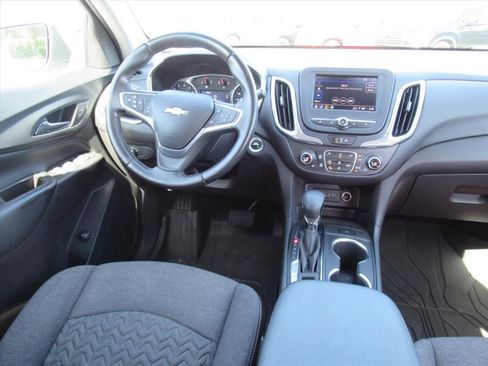 Used 2022 Chevrolet Equinox LT FWD image 12