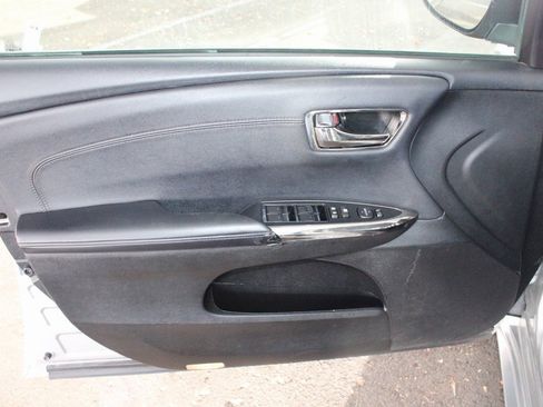 Used 2017 Toyota Avalon XLE image 20