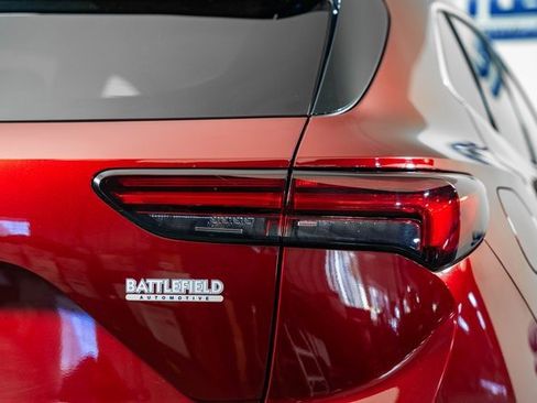 Used 2023 Buick Envision Essence image 7