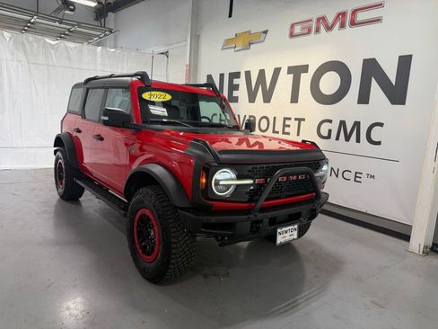 Used 2022 Ford Bronco Wildtrak AWD/4WD image 2