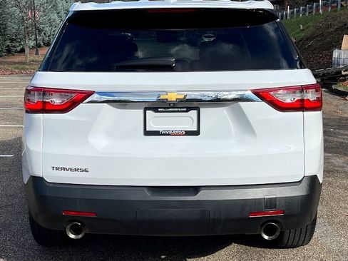 Used 2020 Chevrolet Traverse LS image 21