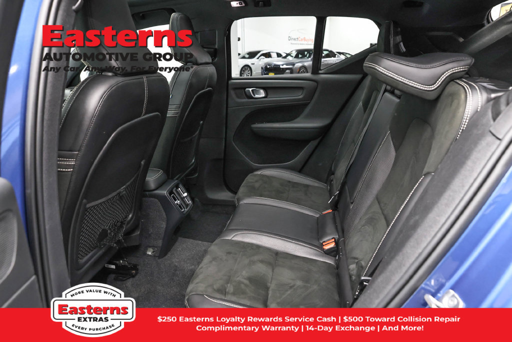 Used 2020 Volvo XC40 T5 R-Design AWD/4WD image 22