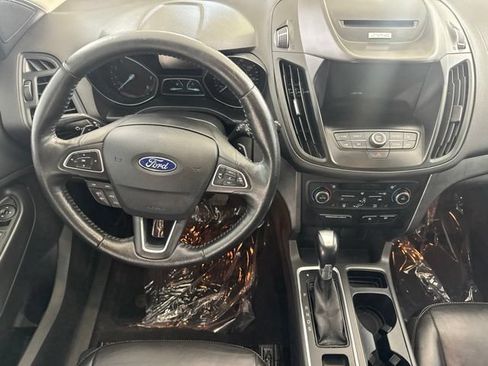Used 2017 Ford Escape SE w/ SE Leather Comfort Package FWD image 22