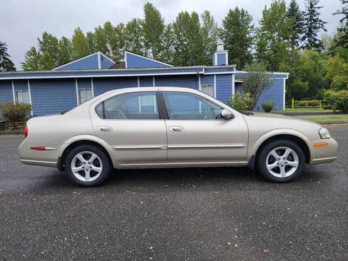 Used 2000 Nissan Maxima GXE image 4