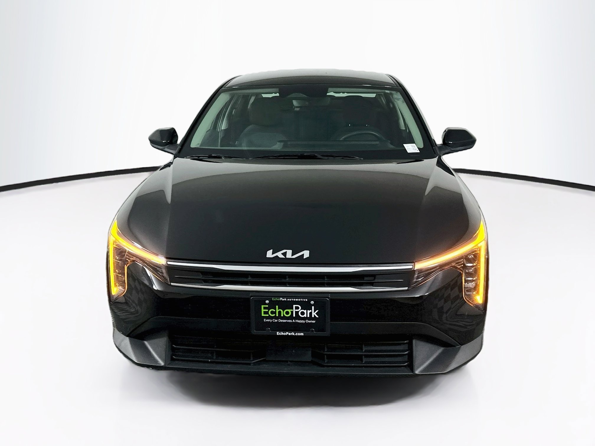 Used 2025 Kia K4 FWD image 2