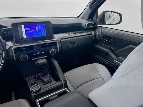 Used 2025 Toyota Tacoma SR5 image 23