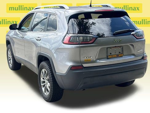 Used 2019 Jeep Cherokee Latitude Plus w/ Comfort/Convenience Group AWD/4WD image 9