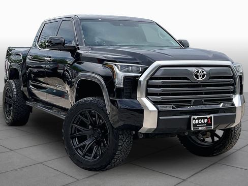 Used 2024 Toyota Tundra Limited AWD/4WD image 3
