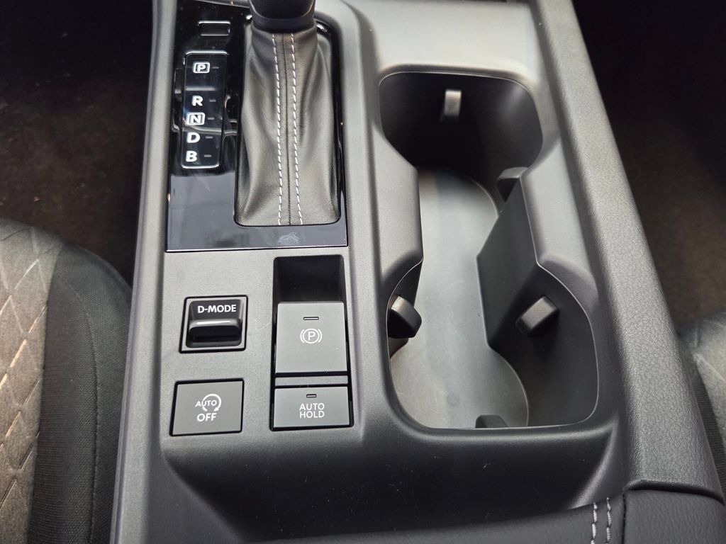 New 2027 Nissan Sentra SV w/ SV Convenience Package FWD image 17