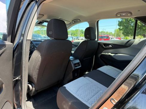 Used 2024 Chevrolet Equinox LS AWD/4WD image 14