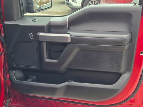 Used 2015 Ford F150 XLT w/ Equipment Group 302A Luxury image 8