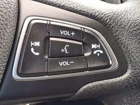 Used 2017 Ford Focus SE image 24