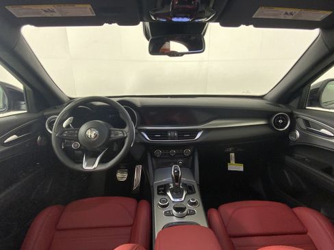 New 2025 Alfa Romeo Stelvio Sprint image 24