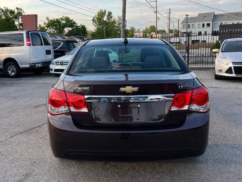 Used 2015 Chevrolet Cruze LT FWD image 12