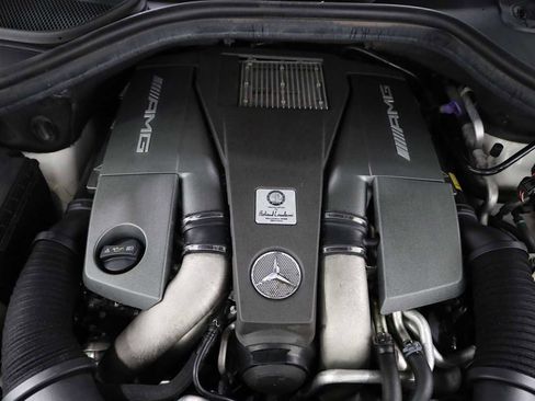 Used 2015 Mercedes-Benz GL 63 AMG 4MATIC image 38