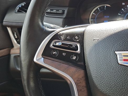 Used 2016 Cadillac Escalade Luxury image 22