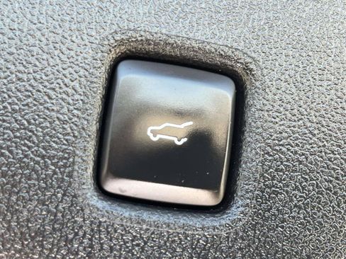 Used 2024 Ford Escape Platinum AWD/4WD image 20
