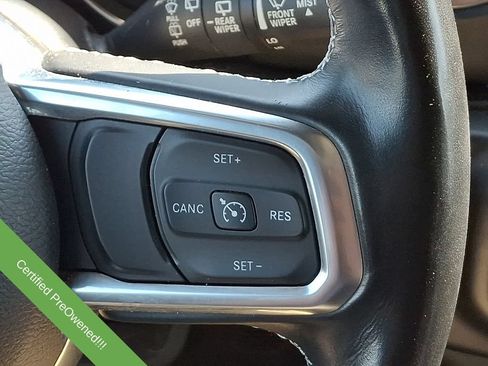 Used 2022 Jeep Wrangler Unlimited Sahara w/ Dual Top Group AWD/4WD image 22