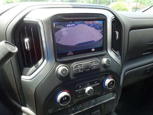 Used 2021 Chevrolet Silverado 1500 LT Trail Boss w/ Bed Protection Package AWD/4WD image 19