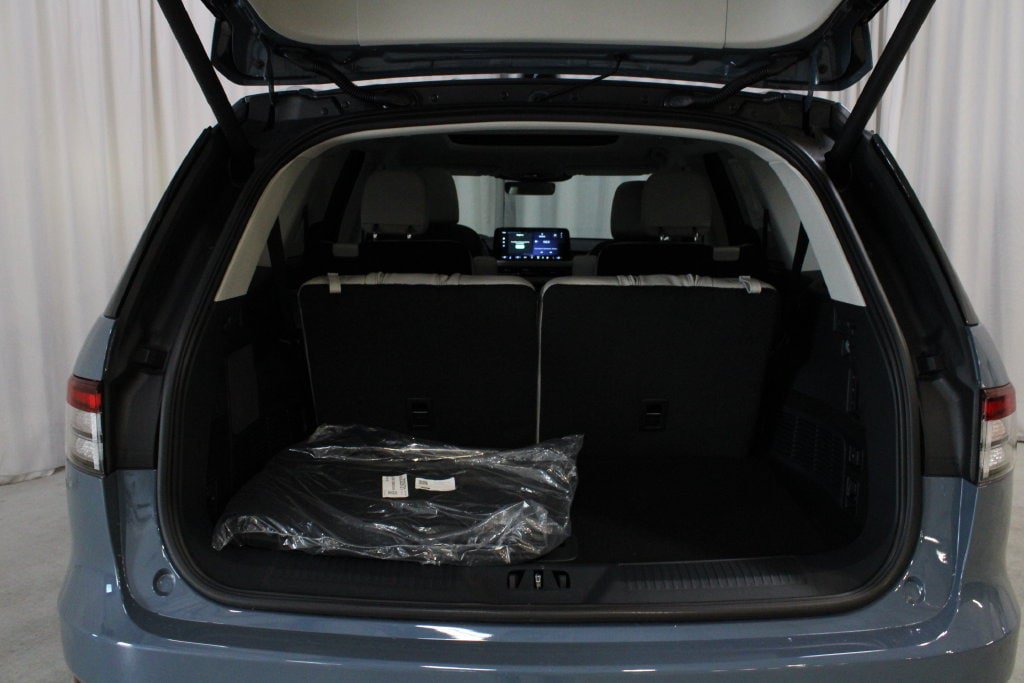 New 2027 Lincoln Aviator AWD image 30