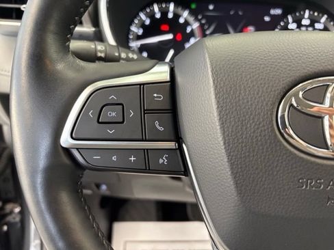 Used 2021 Toyota Highlander Limited AWD/4WD image 14