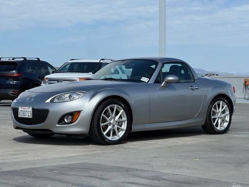Used 2011 MAZDA MX-5 Miata Grand Touring w/ Premium Pkg RWD image 6