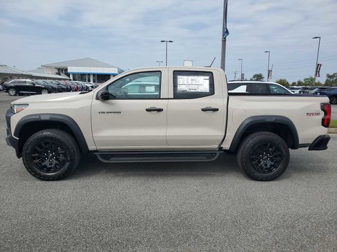 New 2026 Chevrolet Colorado Trail Boss AWD/4WD image 2