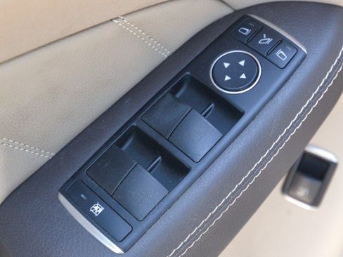 Used 2015 Mercedes-Benz GL 450 4MATIC image 13