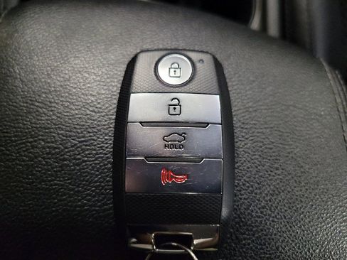 Used 2019 Kia Optima S FWD image 32