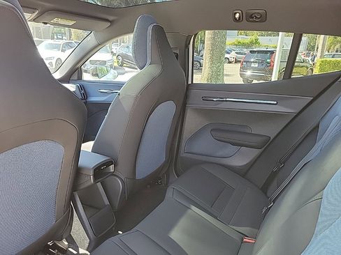 New 2026 Volvo EX30 Plus image 5