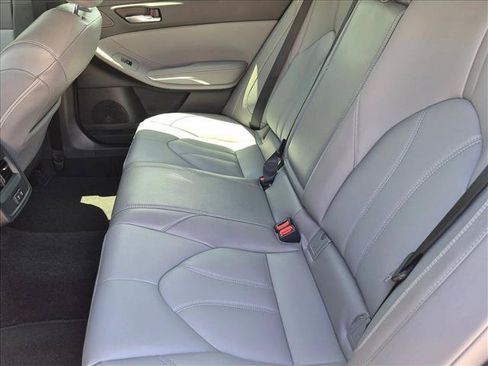 Used 2020 Toyota Avalon XLE w/ Moonroof Package FWD image 18