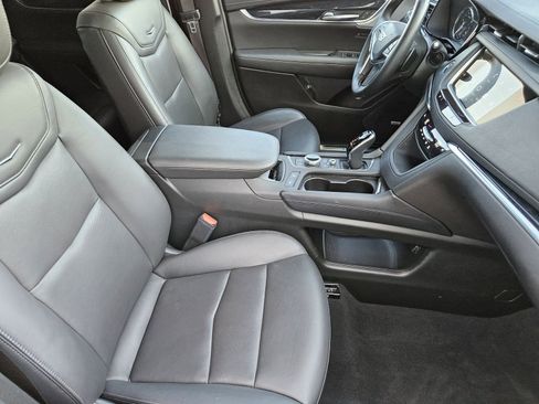 Certified 2025 Cadillac XT5 Premium Luxury image 18