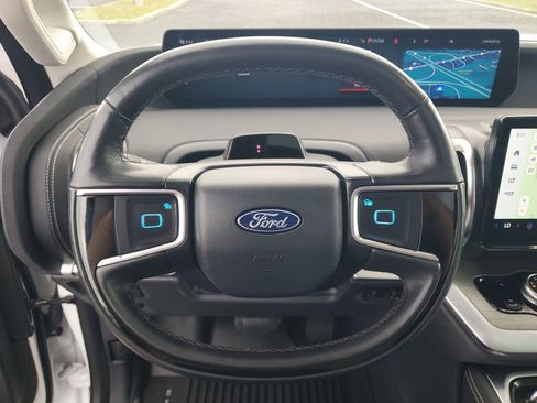 Certified 2025 Ford Expedition Max Platinum AWD/4WD image 22