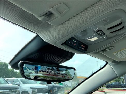 New 2027 Chevrolet Bolt RS w/ Technology Package FWD image 20