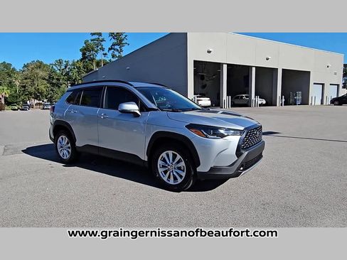 Used 2022 Toyota Corolla Cross LE image 36