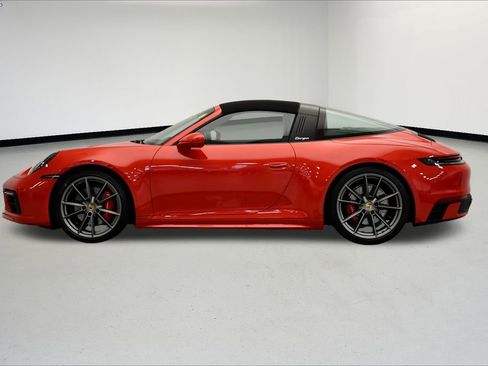 Used 2021 Porsche 911 Targa 4S Heritage Design image 2