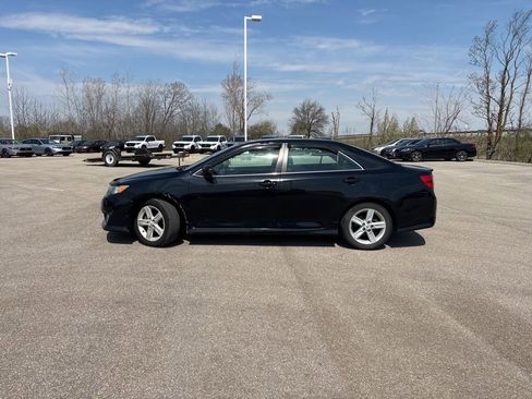 Used 2012 Toyota Camry SE image 6