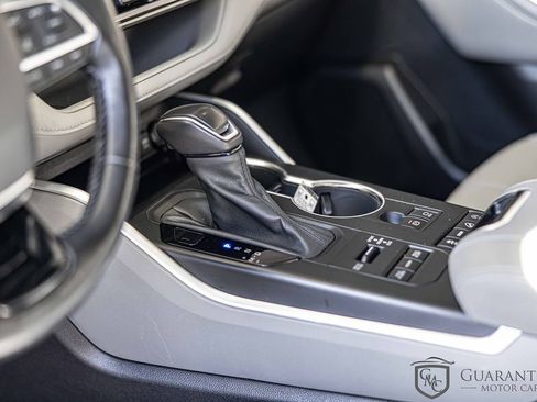 Used 2021 Toyota Highlander XLE image 23