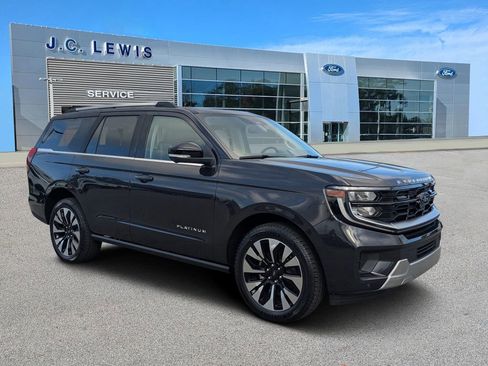 New 2026 Ford Expedition Platinum AWD/4WD image 1