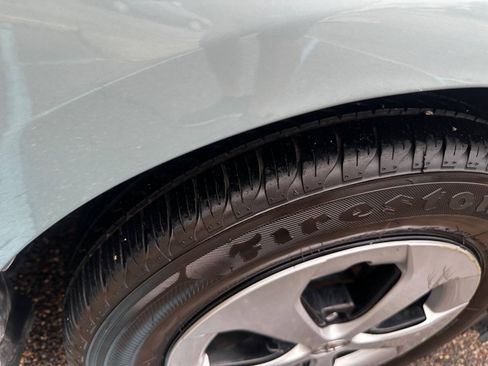 Used 2013 Toyota Prius Two FWD image 9