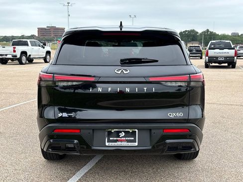 Used 2025 INFINITI QX60 Pure FWD image 6