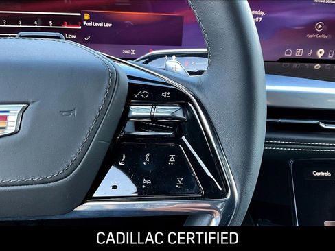 Used 2026 Cadillac Escalade ESV Platinum Sport w/ LPO, ONYX Package AWD/4WD image 23
