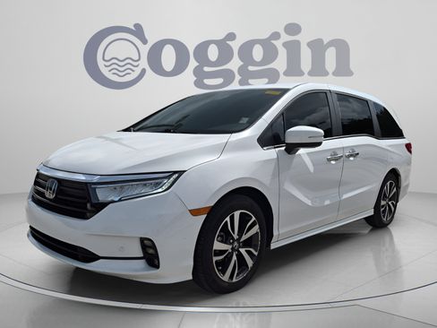 Certified 2024 Honda Odyssey Touring image 1
