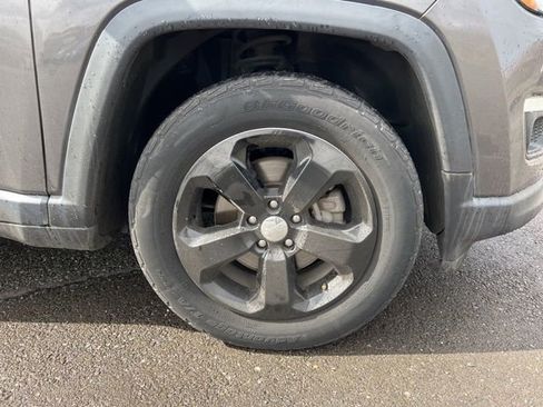 Used 2019 Jeep Compass Latitude image 8