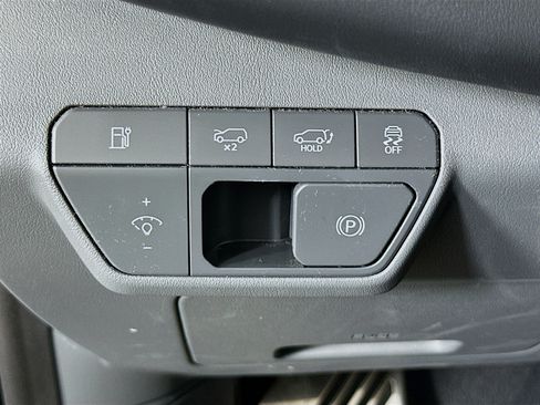 Used 2024 Kia EV9 GT-Line AWD/4WD image 16