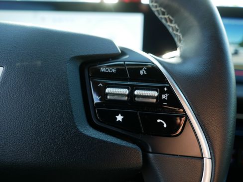 Certified 2024 Kia EV6 GT-Line AWD/4WD image 29