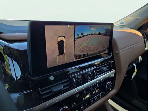 New 2026 Nissan Pathfinder Platinum AWD/4WD image 19
