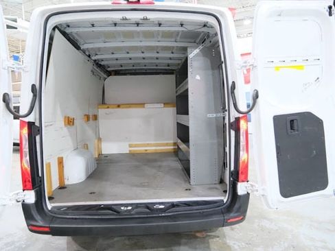 Used 2019 Mercedes-Benz Sprinter 1500 w/ Driver Convenience Package image 8