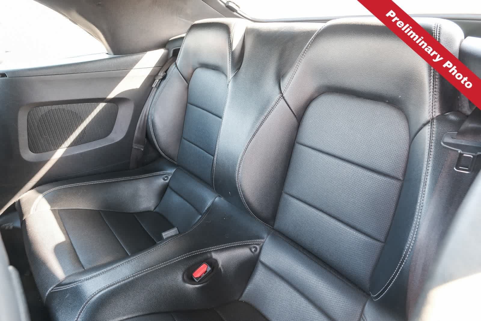 Used 2022 Ford Mustang Premium RWD image 15